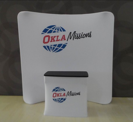 8ft Waveline Display