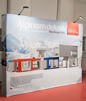 Pre-Owned 8' x 10' Pop-Up Expand MediaFabric Display